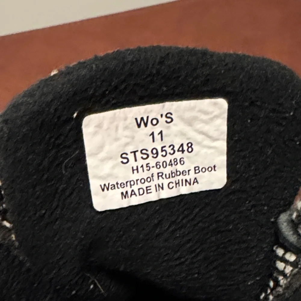 Sperry Black and White Patterned Winter Boots